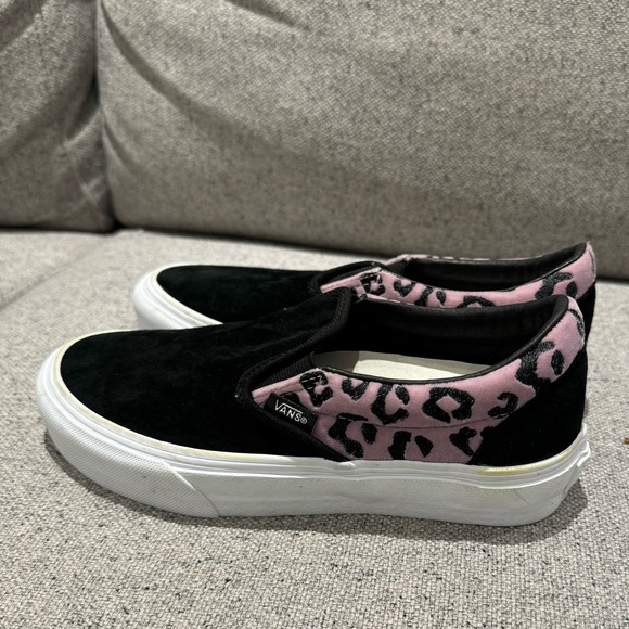 BNWT leopard print Vans slip ons - Picture 2 of 4